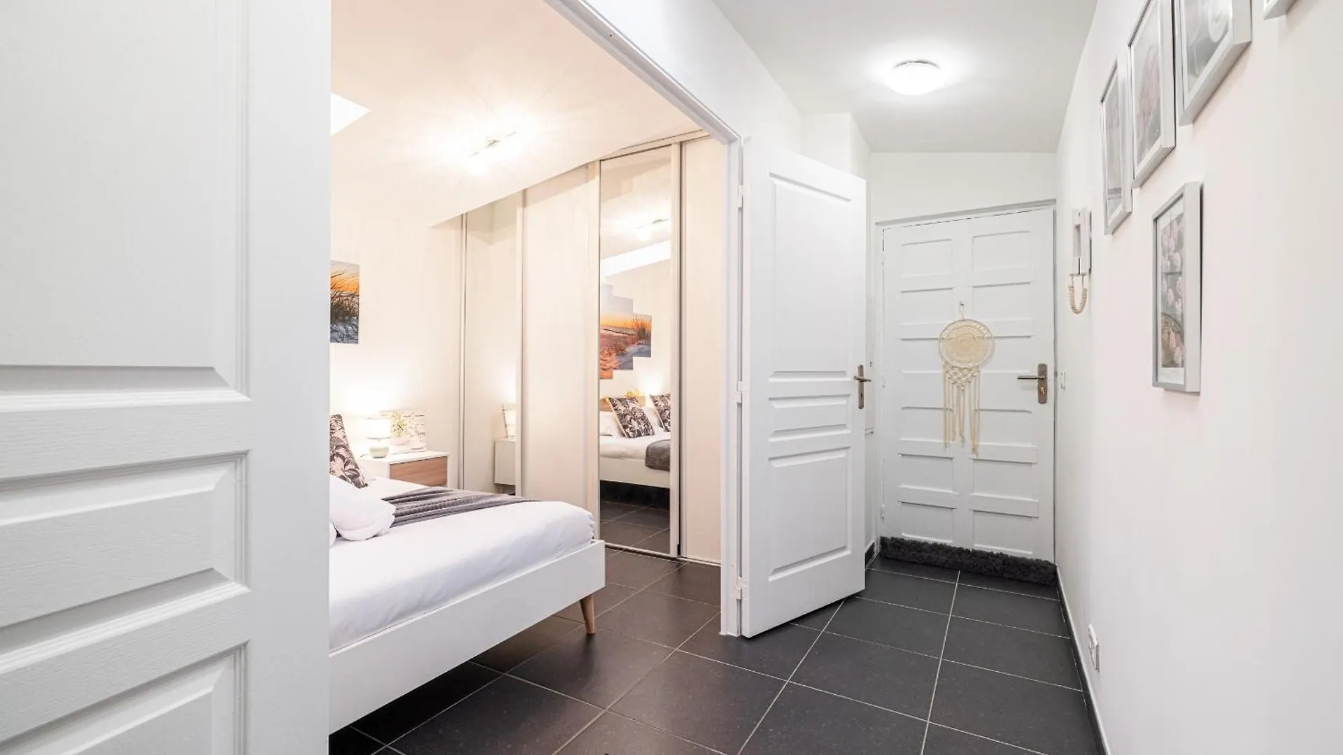 Large & Quiet 1 Bdr At Nice Port 아파트