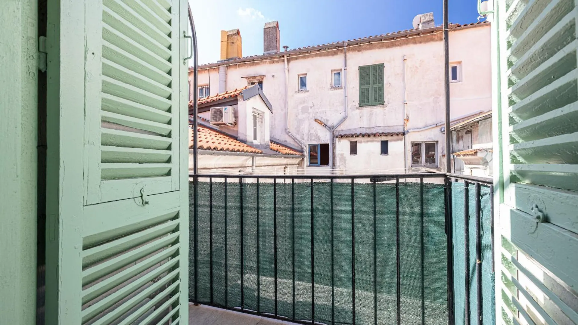 Daire Large & Quiet 1 Bdr At Nice Port Fransa